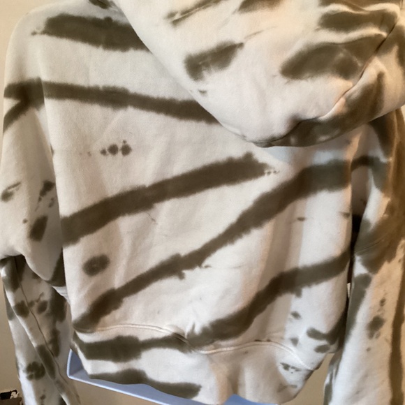 GOOD AMERICAN CROPPED LONG SLEEVES TIE-DYE HOODIE SIZE 1 - Picture 5 of 9